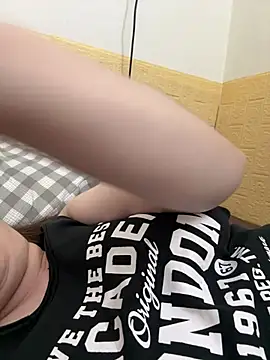 Donna9696 Adlı Modelin Canlı XXX Sohbeti