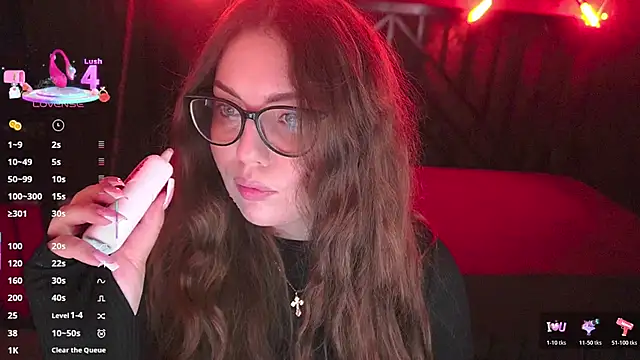 LuxSopphia XXX чат на живо