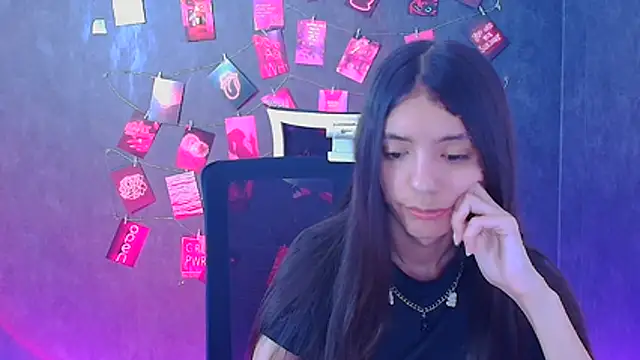Chat XXX en directo de Aishell_