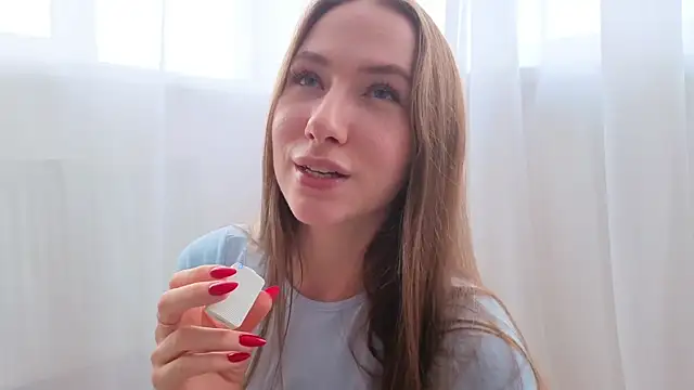 Kira_mindnes' Live XXX Chat