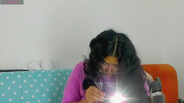 moana_taylor Adlı Modelin Canlı XXX Sohbeti