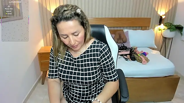 دردشة luciana_ballesteros_ الجنسية المباشرة