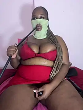 MaskedBootyLicious28 现场XXX聊天