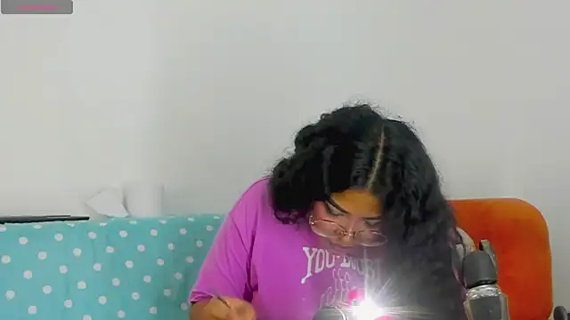 moana_taylor Adlı Modelin Canlı XXX Sohbeti