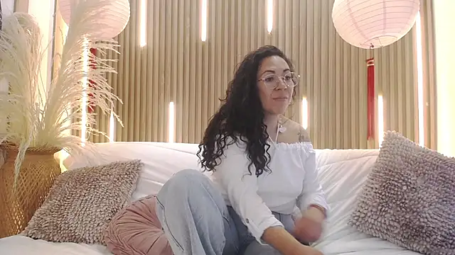 Velvet_Curly Live XXX Chat
