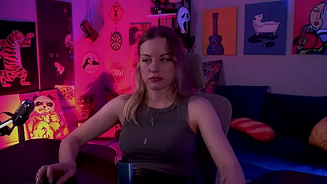 VireliaMoonfall Chat XXX live