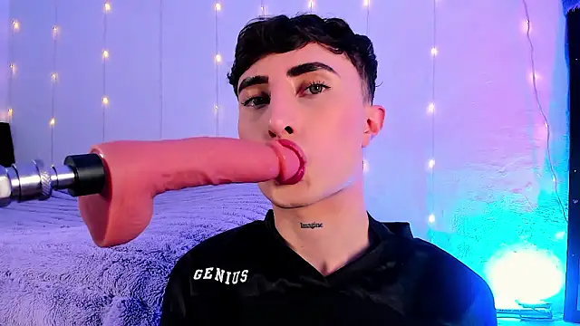 SebastianHilton: онлайн-секс-чат