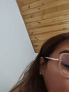 XXX chat uživo modela AlexxiaaMat