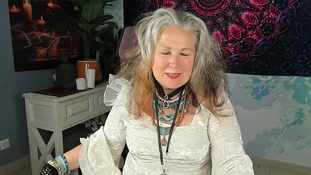 Онлайн чат XXX LilaMaharani