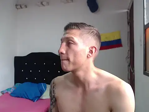 Stiiveen777 Live XXX Chat