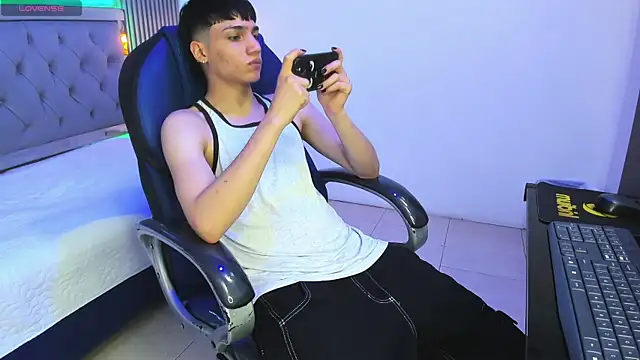 XXX chat uživo modela SamBlack_