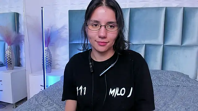 HollyPeach 라이브 XXX 채팅