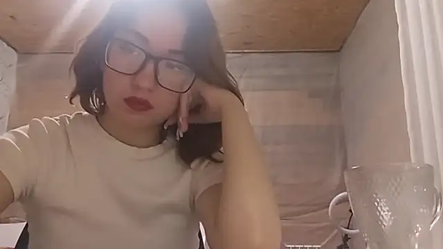 OliviaMoment's Live XXX Chat
