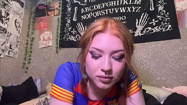 Alisha_Skyy Adlı Modelin Canlı XXX Sohbeti