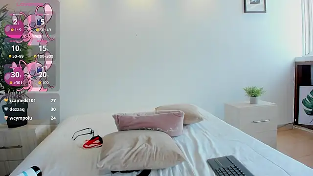 XXX chat uživo modela Caroline_Millerr