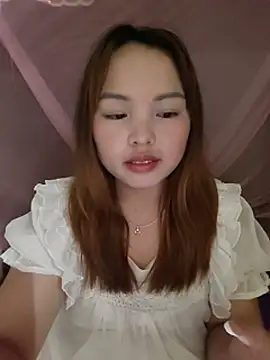 Mina_xYx Chat XXX in diretta