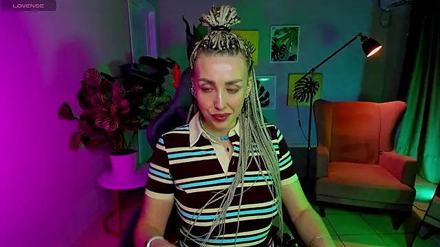 دردشة MonicaRiley الجنسية المباشرة