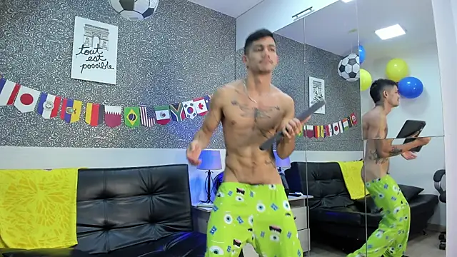 Chat +18 de Jared_Cole ao vivo