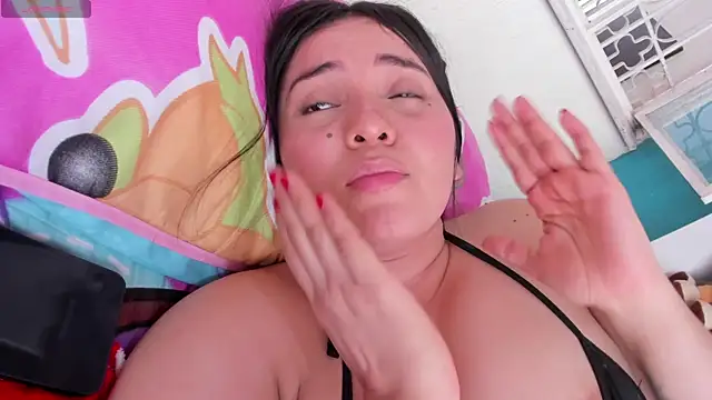 Czat XXX na żywo – Cuty_sexy_hot
