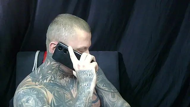Czat XXX na żywo – devilWithTats