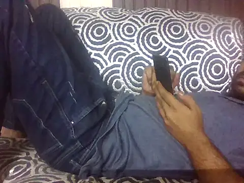lucknowguy 现场XXX聊天