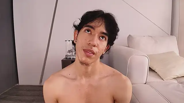 rick_flame0 Adlı Modelin Canlı XXX Sohbeti