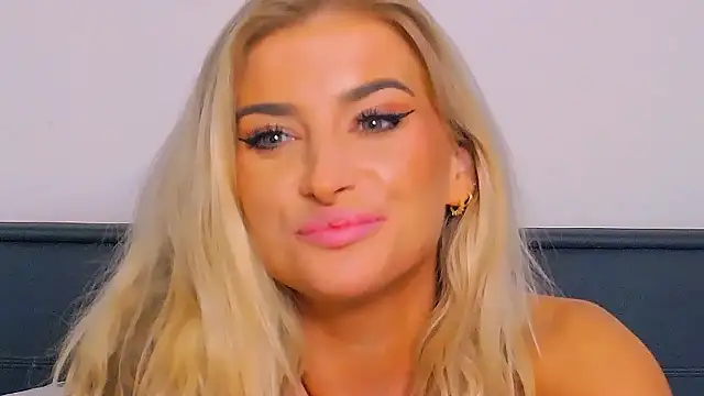 Lia_Benini Adlı Modelin Web Kamerası Şovu