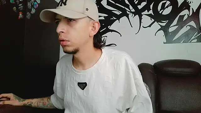 Chris__Jones 现场XXX聊天