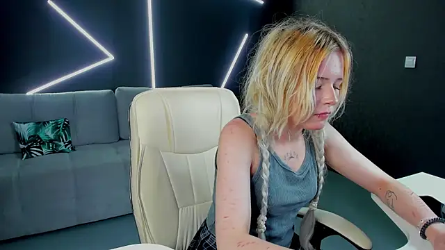 kikipeach Webcam show