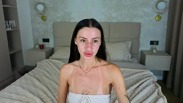 XXX chat uživo modela Snow_WhiteeeX