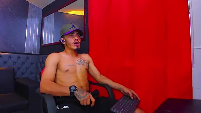 Dominant_kiing Live XXX-chat