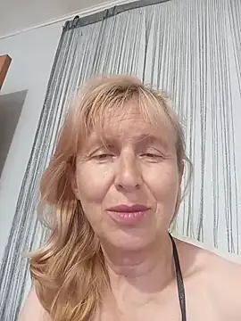 Živý XXX chat TrinaAdair