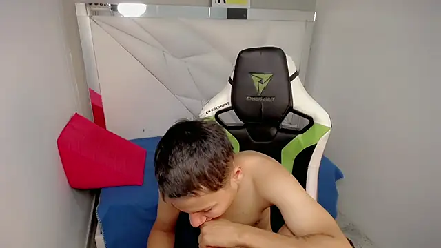 Chat XXX en directo de NYC_Bby