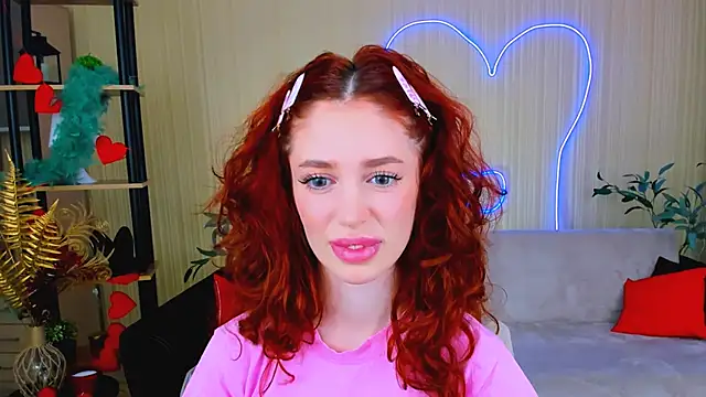 ChristinaConteeree Adlı Modelin Canlı XXX Sohbeti