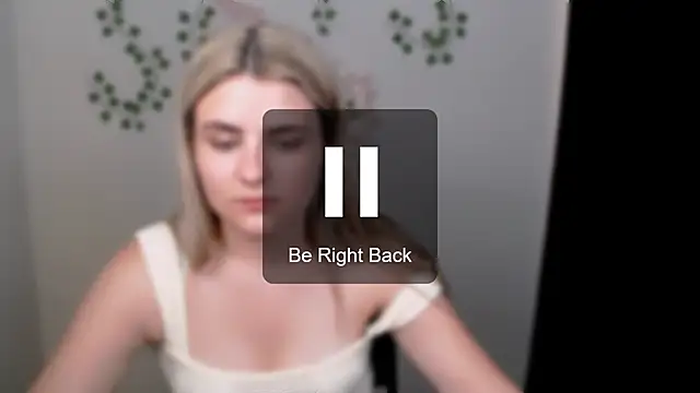 _shy_sabrina__'s Live XXX Chat