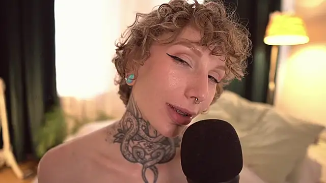 ifuckingtoy_'s Live XXX Chat