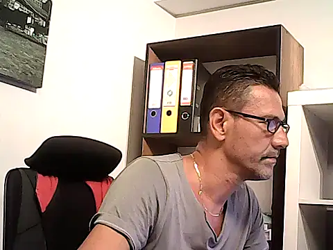 دردشة mastercharisma35 الجنسية المباشرة