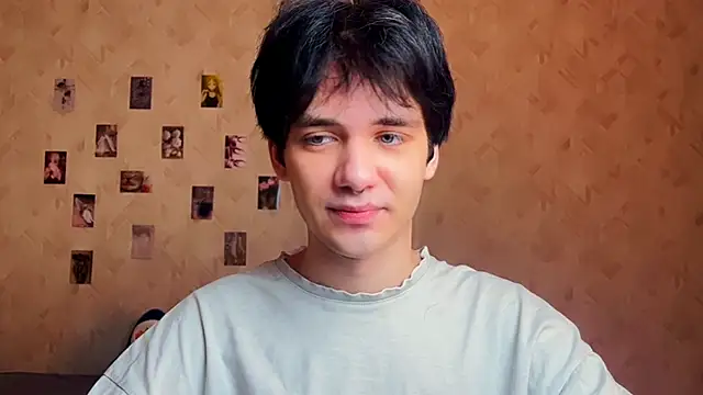 XXX chat uživo modela Zombde