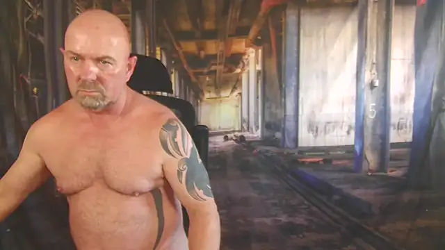 Chatroom XXX en direct de ManlyPrisonGuy