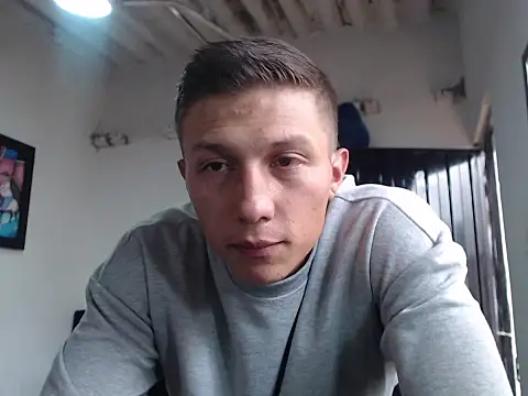 Stiiveen777 – Naživo XXX chat