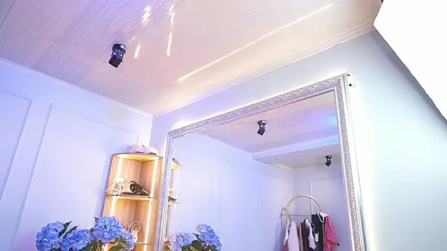 XXX chat uživo modela elasummer