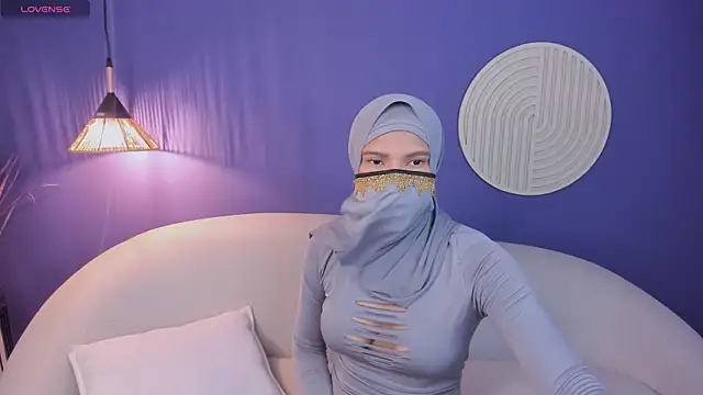 Czat XXX na żywo – Slaazy_VI