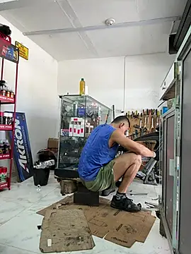 Paul22cm-'s Webcam Show