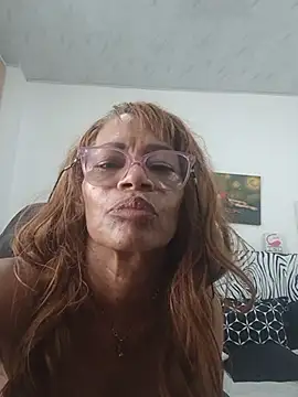 Chat XXX ao vivo de BustyMilf_