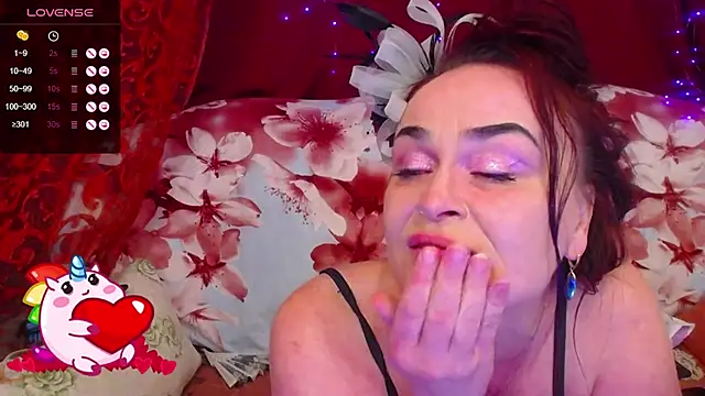 hotzlata's Live XXX Chat