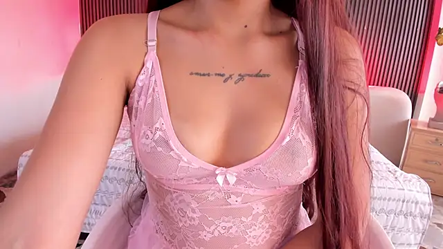แชท XXX สดของ CarolineFyre