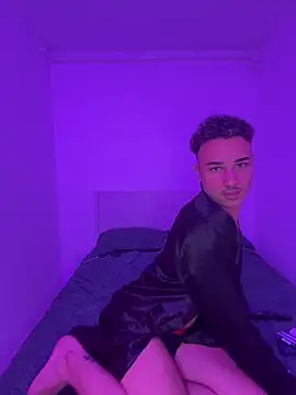 Enzo_Luxury live XXX chat
