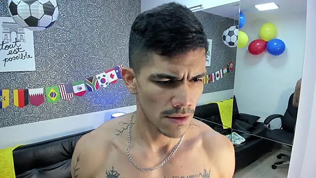 XXX chat uživo modela Jared_Cole