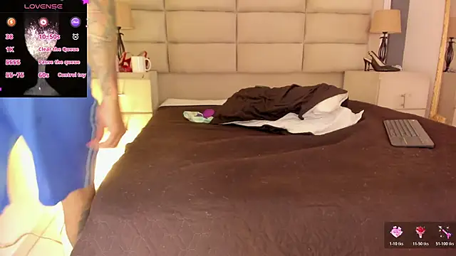 VelvetAndShadows XXX чат на живо