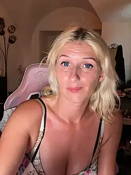 barbiplaymate Webcam-Show